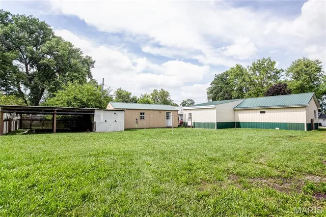 $142,000 | 208 Ferguson Street, Jerseyville, IL 62052