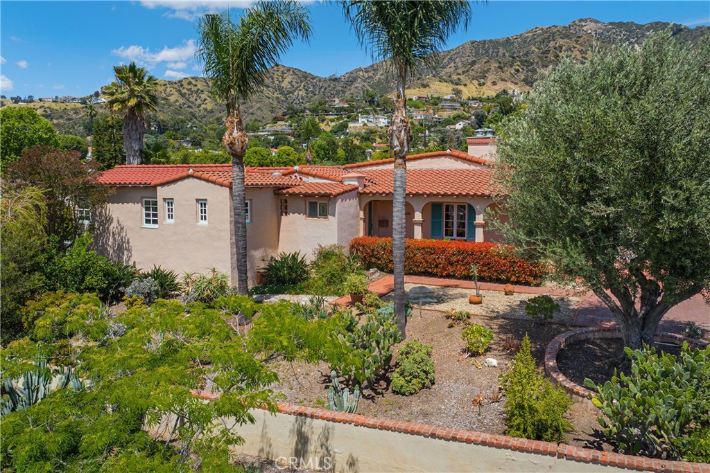 1981 Rangeview Drive Glendale, CA 91201 - Photo 1 of 50