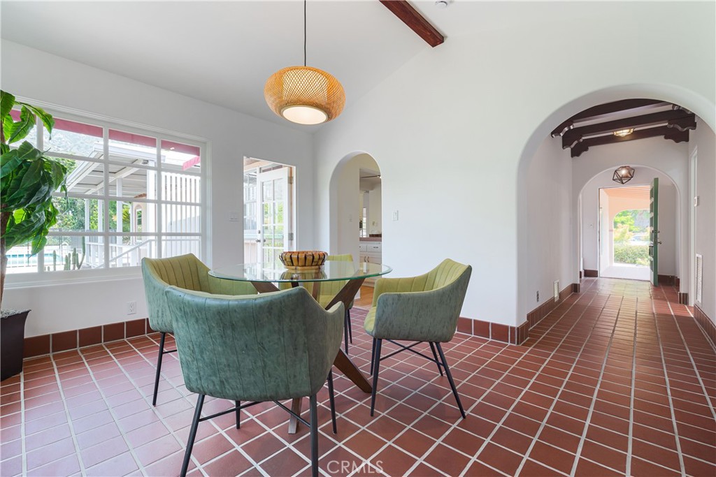 1981 Rangeview Drive Glendale, CA 91201 - Photo 23 of 50