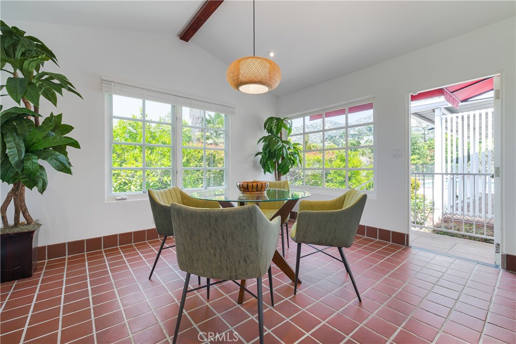 1981 Rangeview Drive Glendale, CA 91201 - Photo 24 of 50