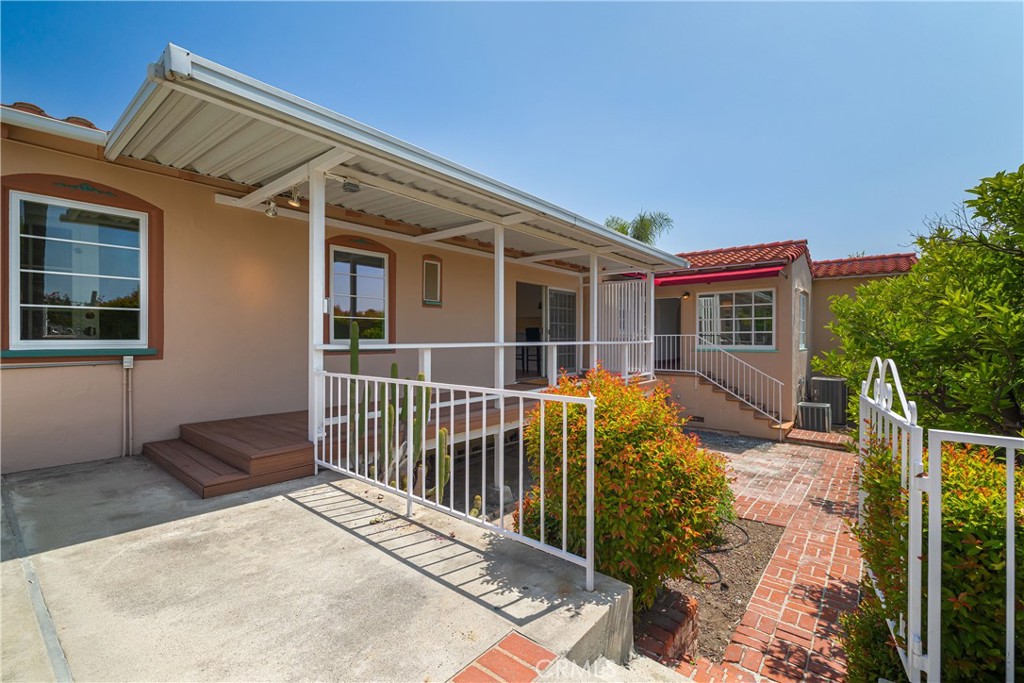 1981 Rangeview Drive Glendale, CA 91201 - Photo 45 of 50