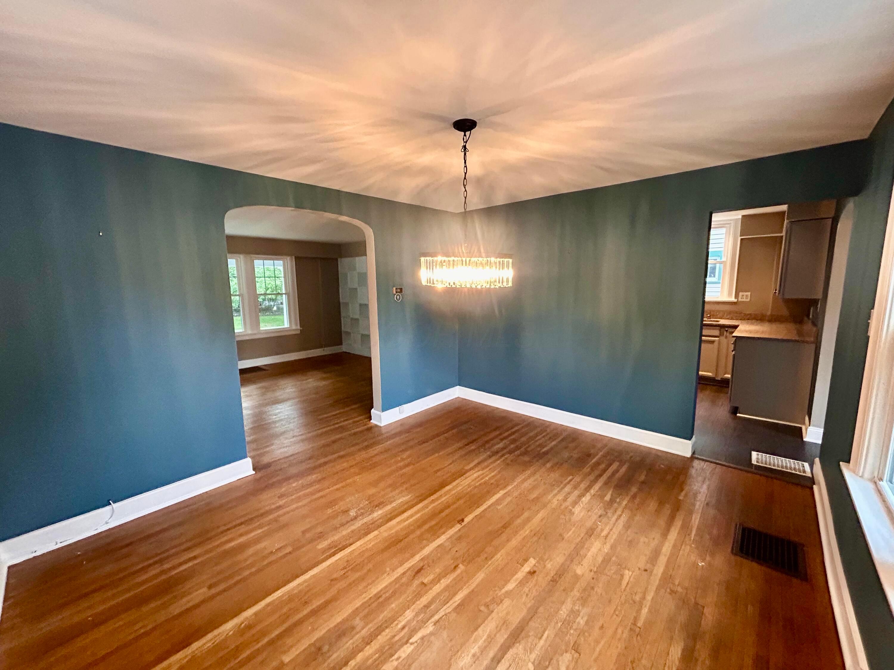 742 South Cassingham Road Bexley, OH 43209 - Photo 10 of 60 Dining room