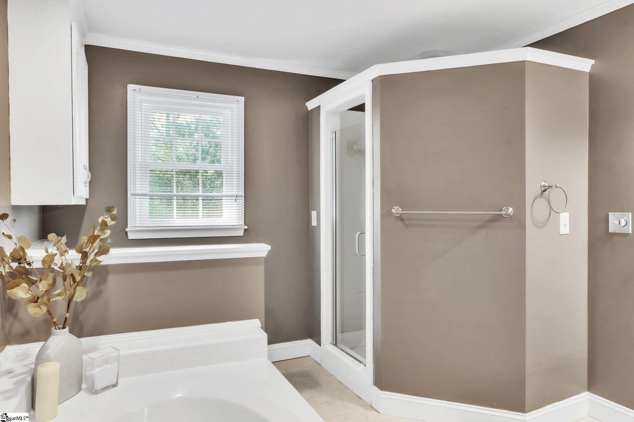 208 Autumn Road Greer, SC 29650 - Photo 11 of 35 Gallery Image 11