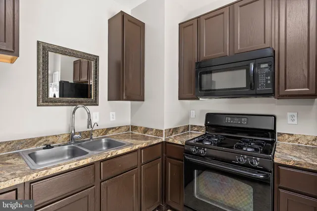 $514,999 | 15719 Lansdale Place, Dumfries, VA 22025