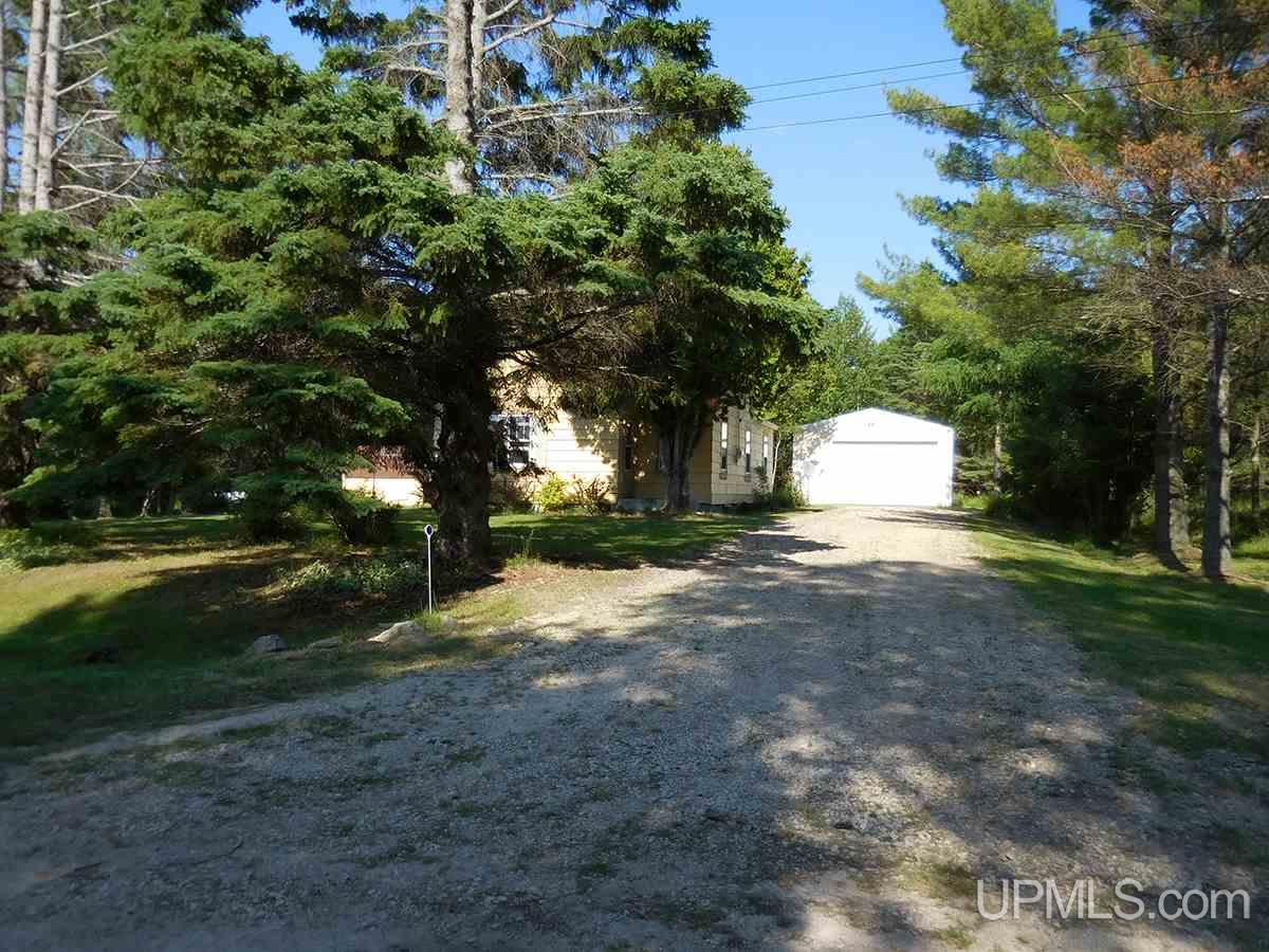 716 Airport Road Gulliver, MI 49840 - Photo 7 of 18 Gallery Image 7