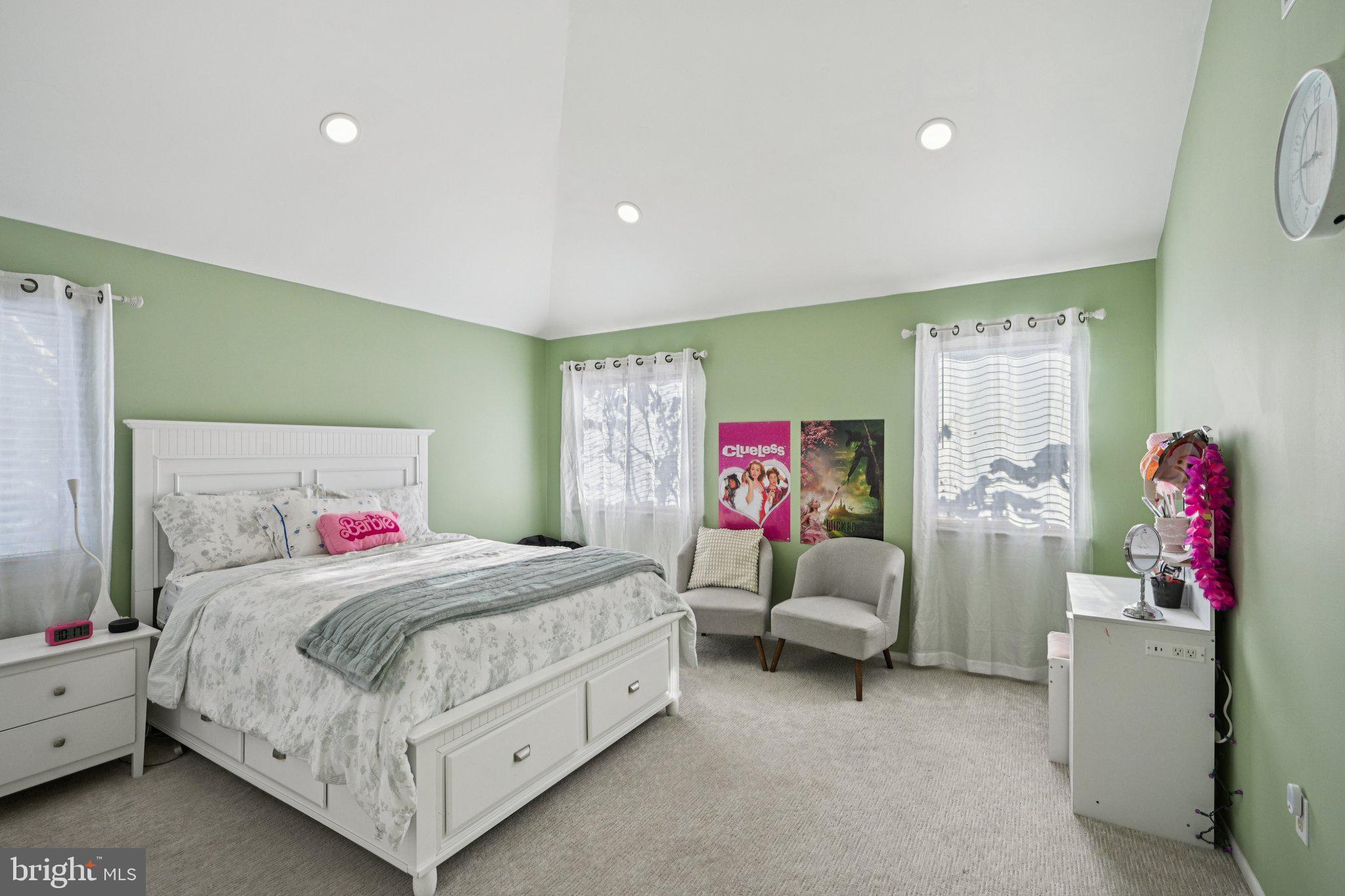 18 Jacob Court Trenton, NJ 08628 - Photo 20 of 43 a bedroom with a bed and furniture