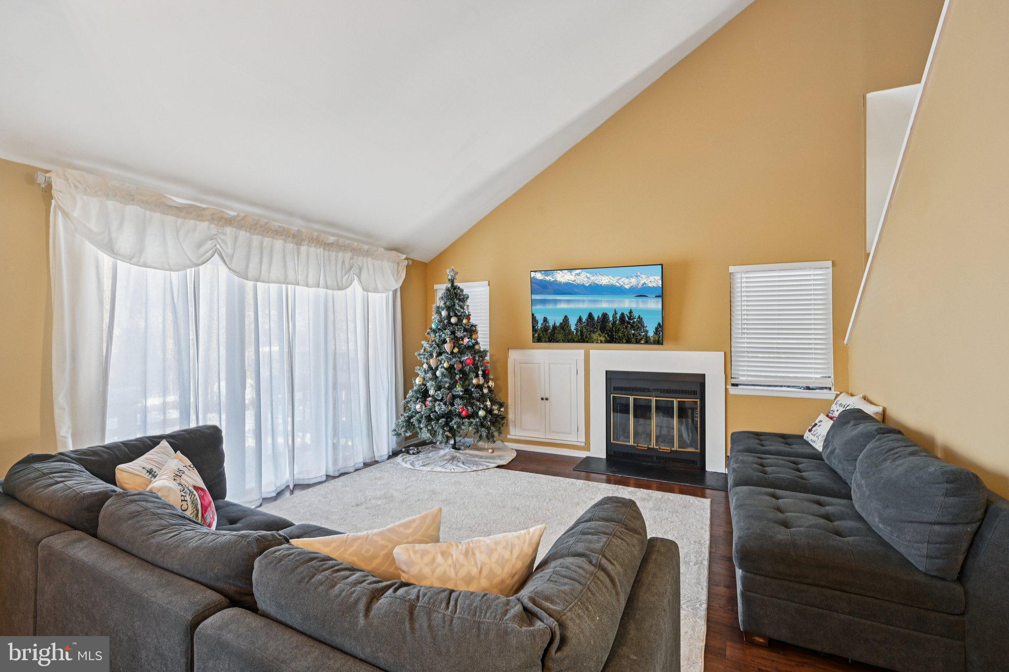 18 Jacob Court Trenton, NJ 08628 - Photo 9 of 43 a living room with furniture and a fireplace