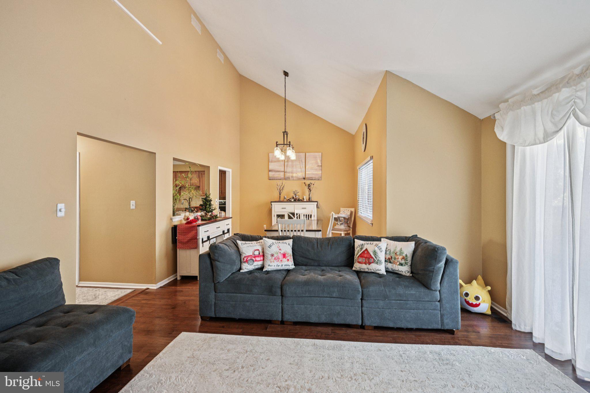 18 Jacob Court Trenton, NJ 08628 - Photo 10 of 43 a living room with furniture and a couch