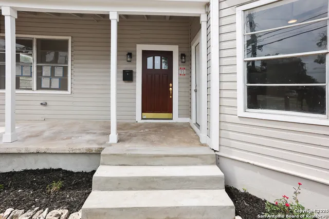 $359,000 | 926 Nolan Street, San Antonio, TX 78202