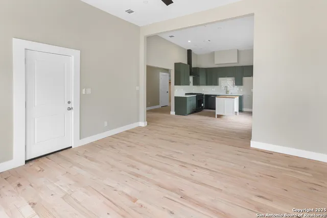 $359,000 | 926 Nolan Street, San Antonio, TX 78202