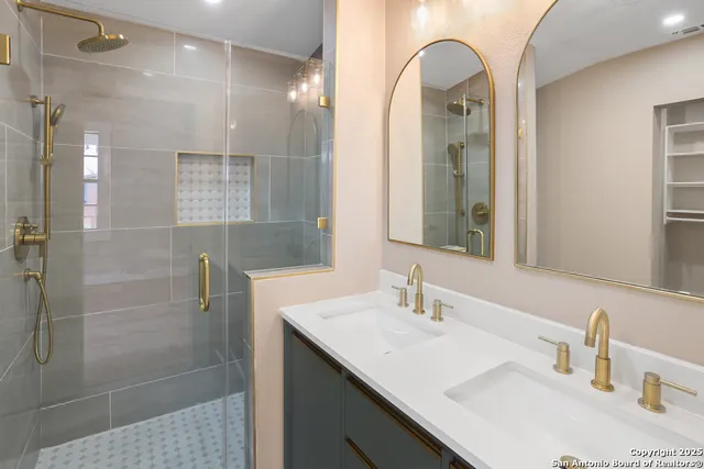 $359,000 | 926 Nolan Street, San Antonio, TX 78202