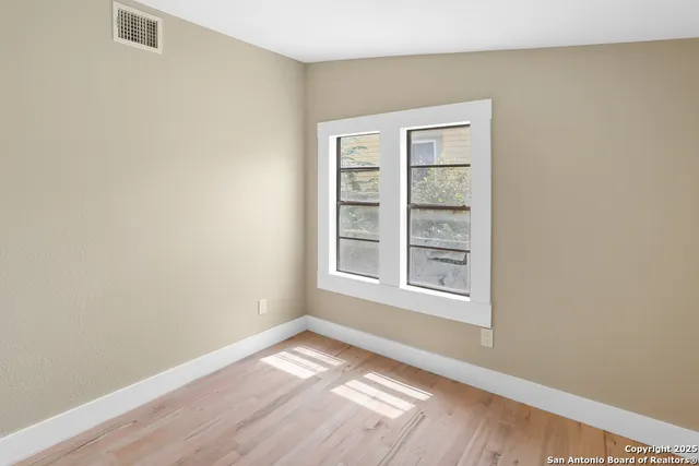 $359,000 | 926 Nolan Street, San Antonio, TX 78202