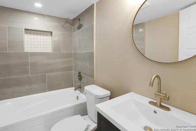 $359,000 | 926 Nolan Street, San Antonio, TX 78202