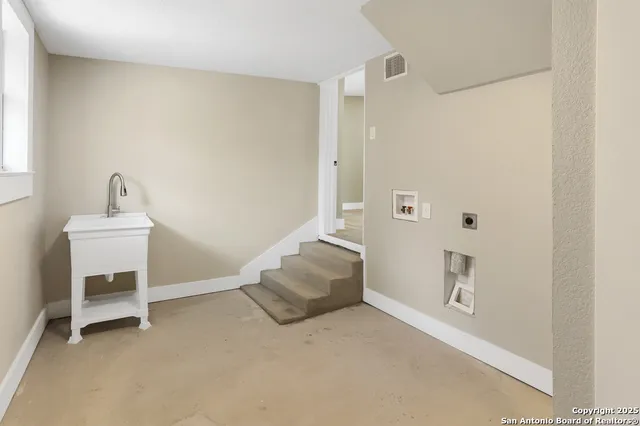 $359,000 | 926 Nolan Street, San Antonio, TX 78202