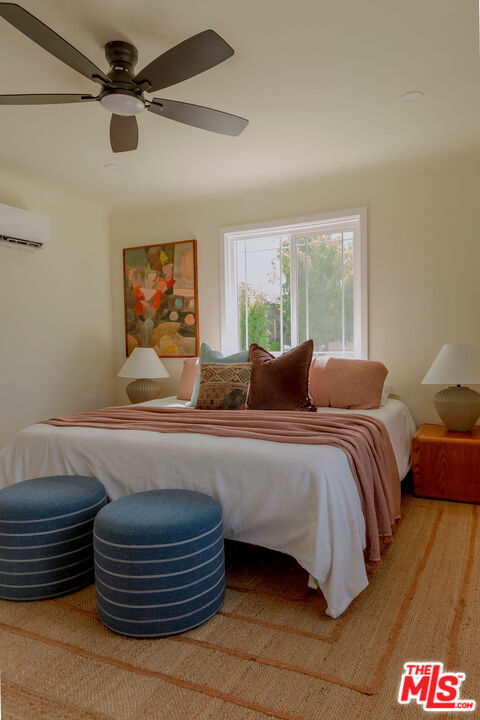 1462 Burnside Avenue Los Angeles, CA 90019 - Photo 15 of 24