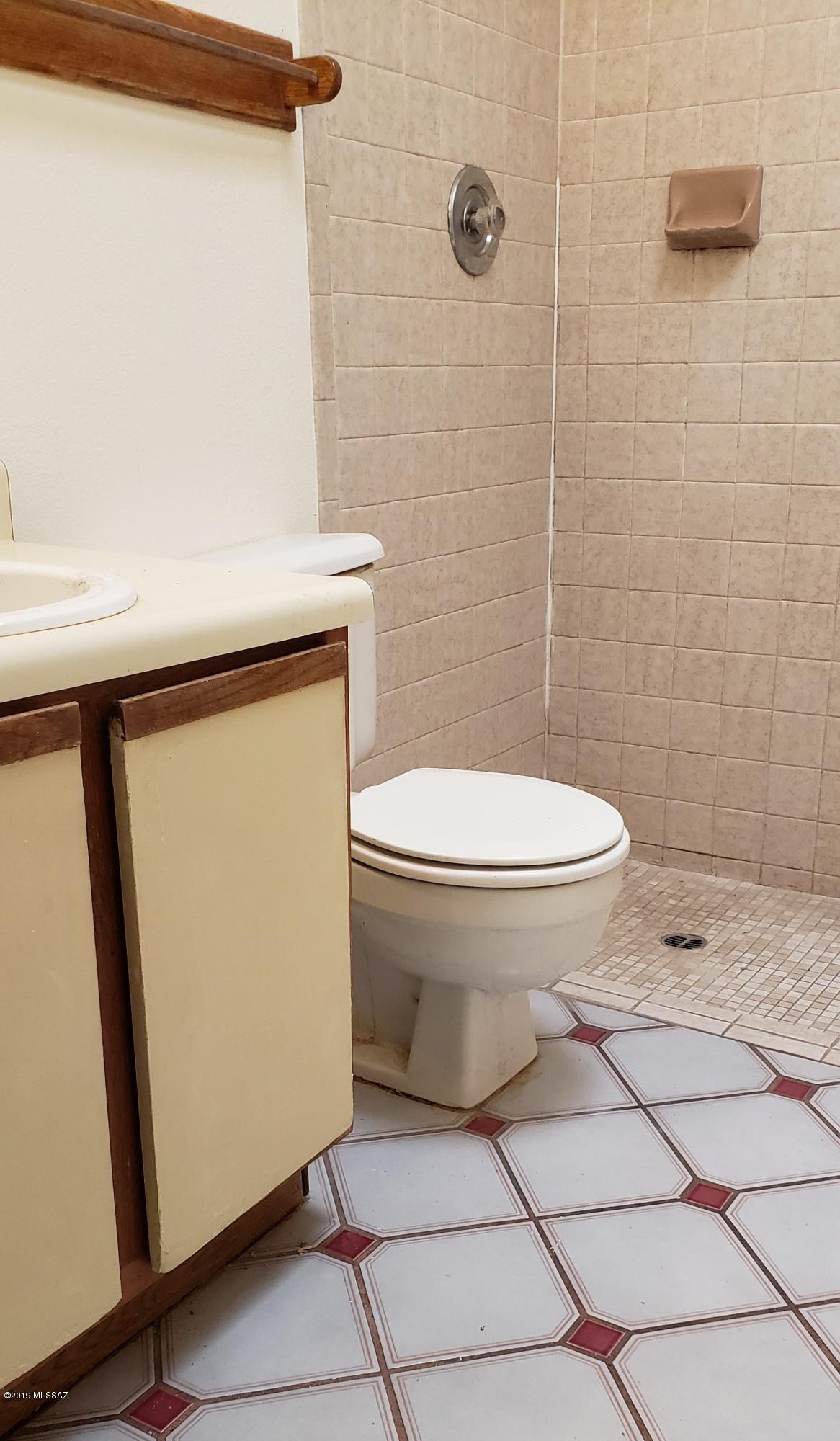 310 West King Road Tucson, AZ 85705 - Photo 10 of 12