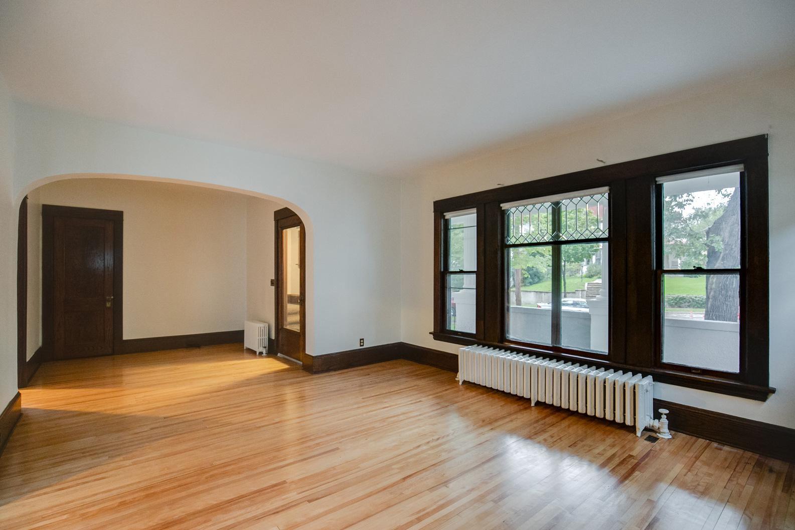 2433 West 22nd Street Minneapolis, MN 55405 - Photo 13 of 28