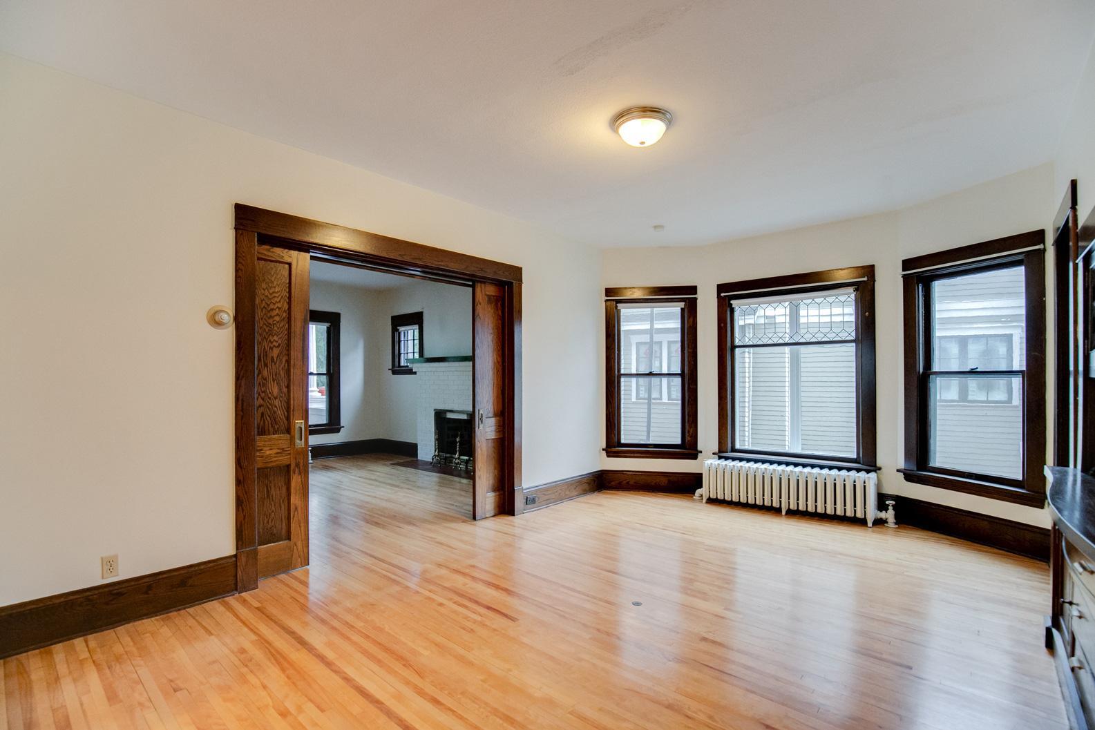 2433 West 22nd Street Minneapolis, MN 55405 - Photo 15 of 28