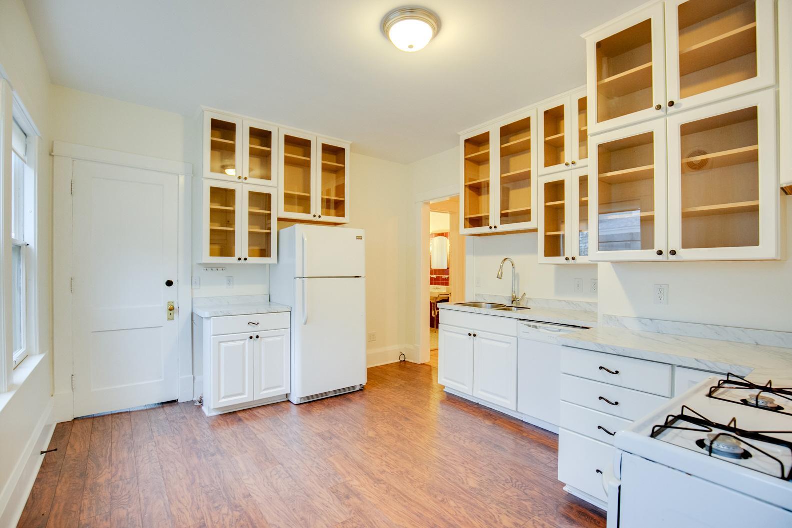 2433 West 22nd Street Minneapolis, MN 55405 - Photo 17 of 28