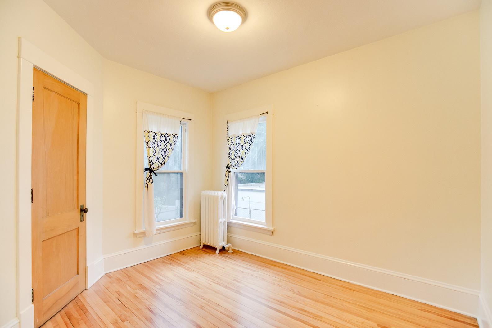 2433 West 22nd Street Minneapolis, MN 55405 - Photo 19 of 28