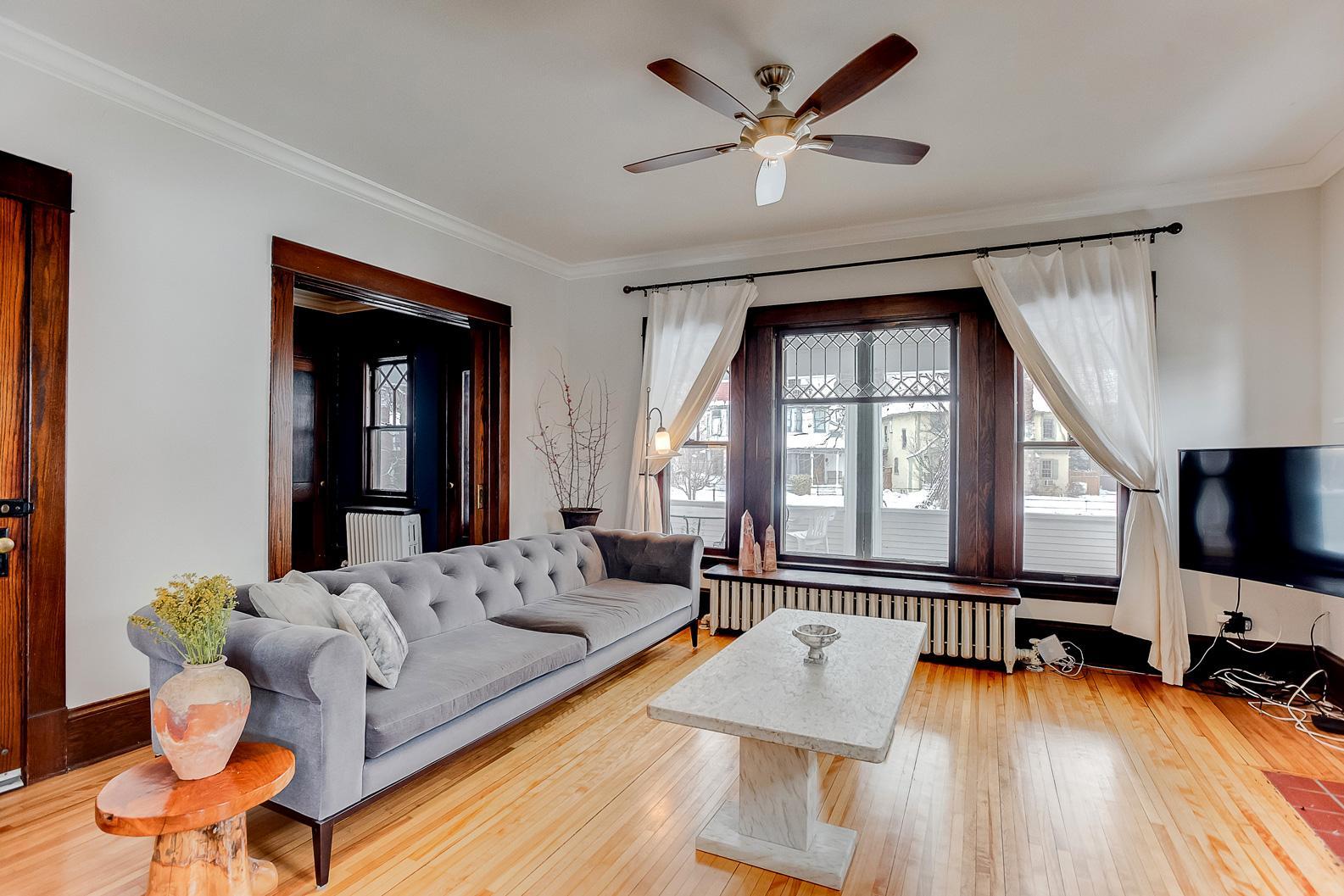 2433 West 22nd Street Minneapolis, MN 55405 - Photo 3 of 28