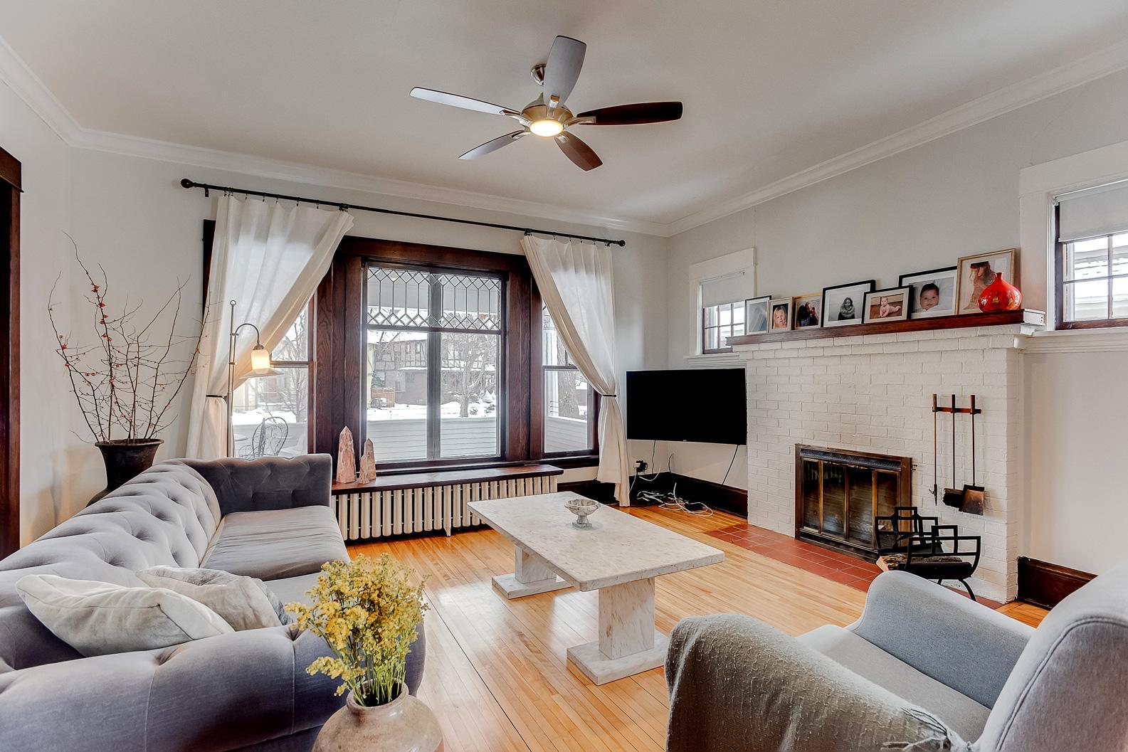 2433 West 22nd Street Minneapolis, MN 55405 - Photo 4 of 28