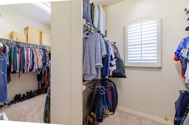 $585,000 | 910 Ridgeoak Drive, Belton, TX 76513