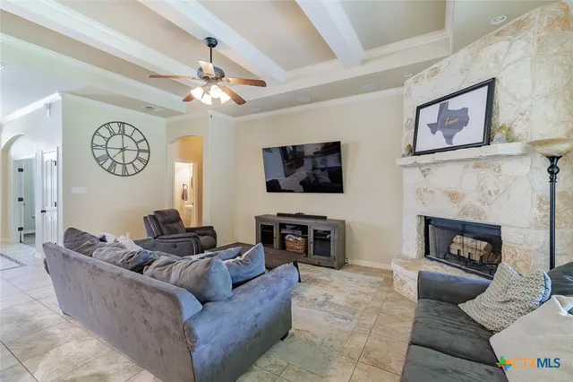 $585,000 | 910 Ridgeoak Drive, Belton, TX 76513