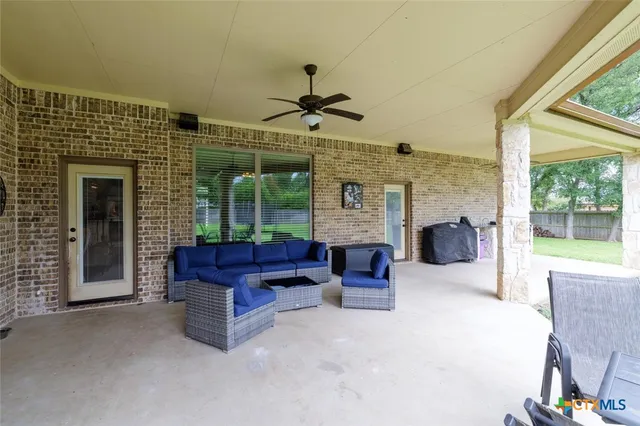 $585,000 | 910 Ridgeoak Drive, Belton, TX 76513