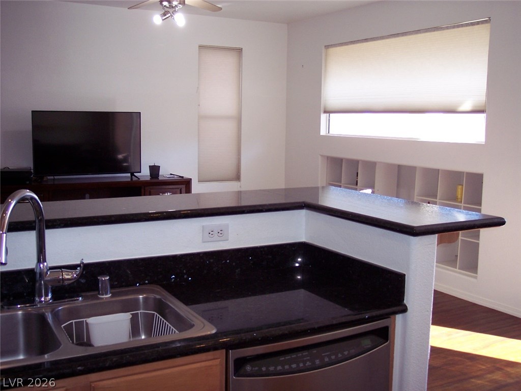 763 Solitude Point Avenue Henderson, NV 89012 - Photo 15 of 59