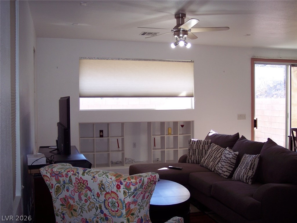 763 Solitude Point Avenue Henderson, NV 89012 - Photo 4 of 59