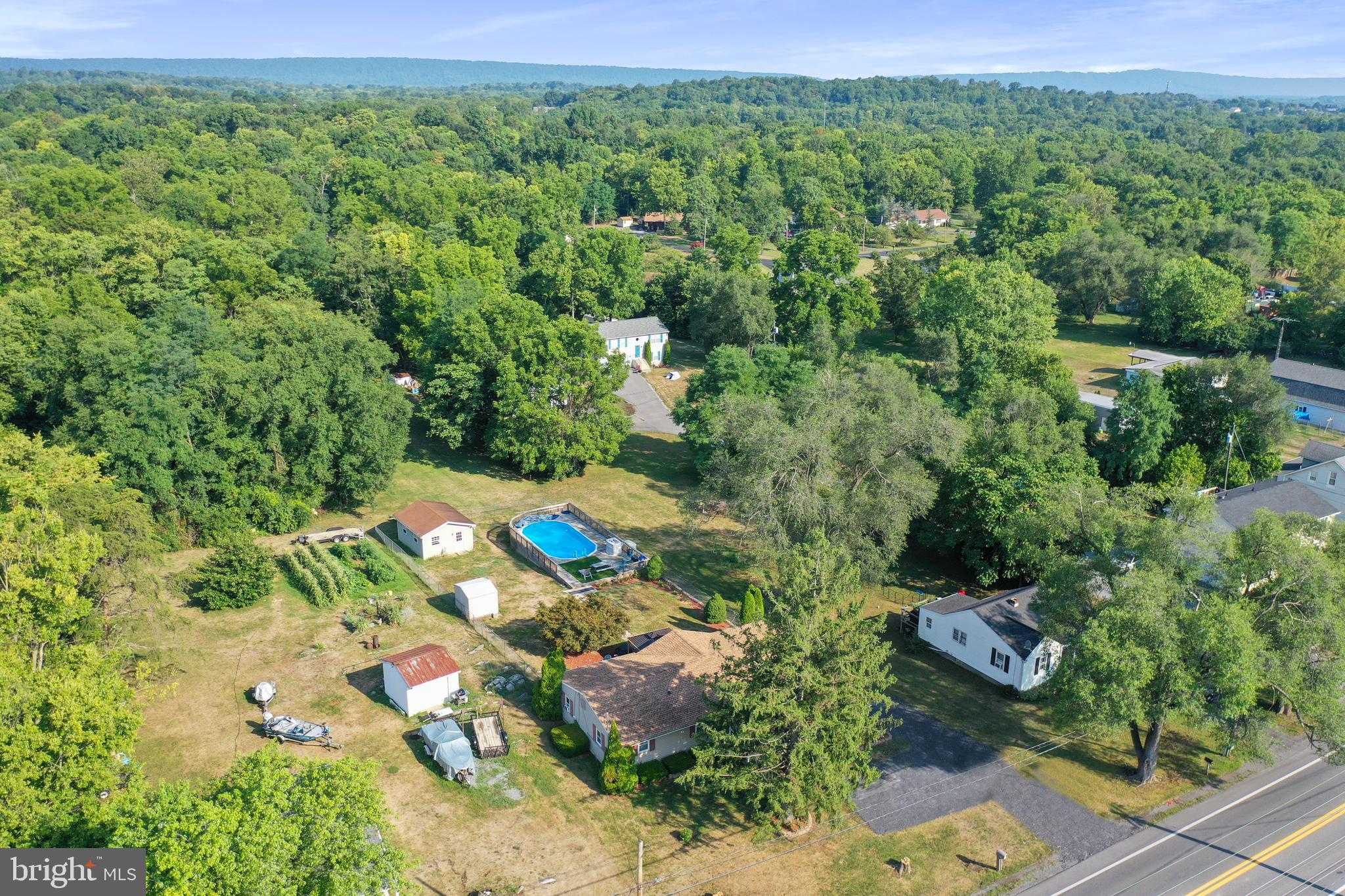 11366 Winchester Avenue Bunker Hill, WV 25413 - Photo 41 of 53 Gallery Image 41
