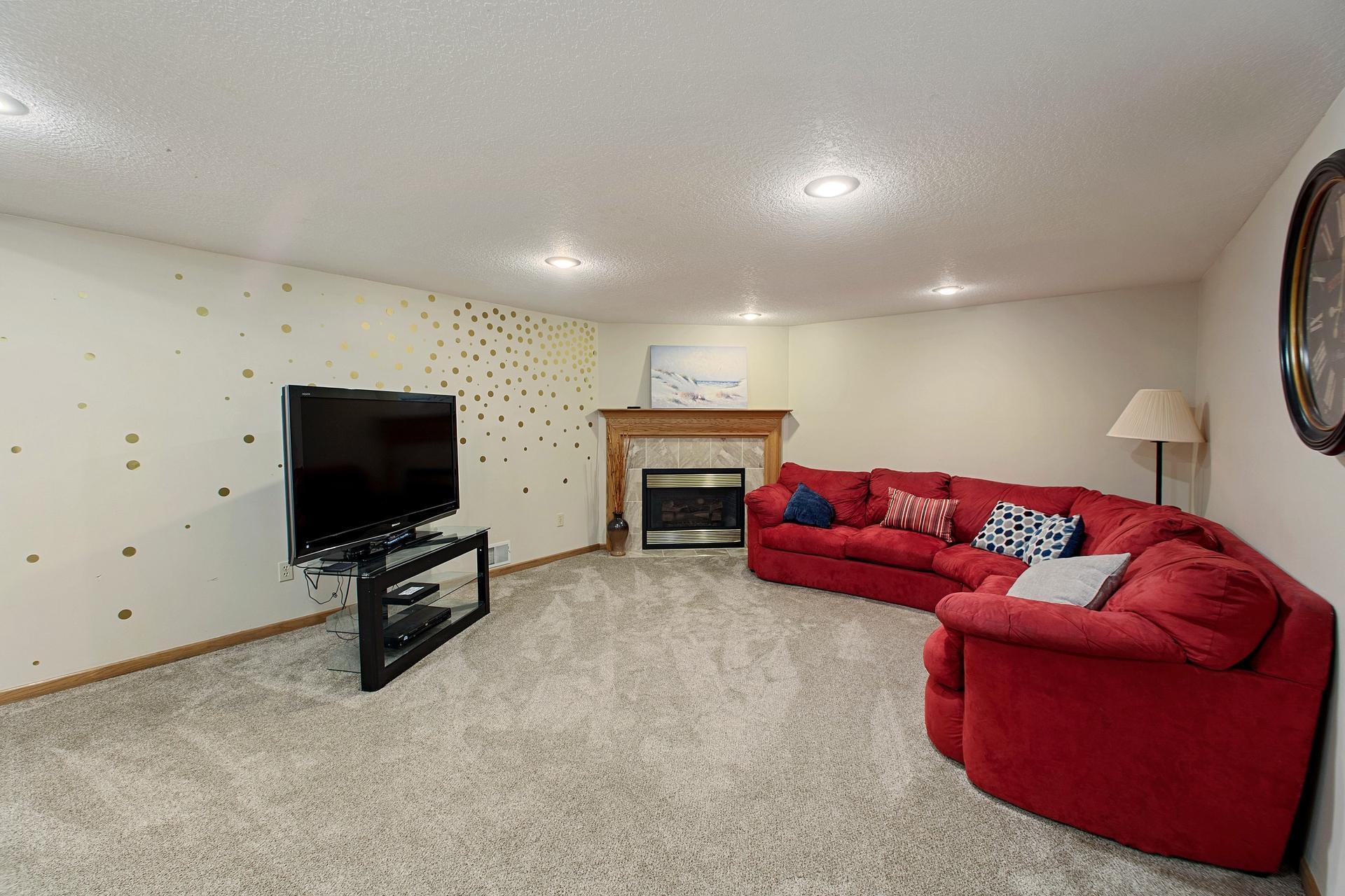 9224 Cornell Road Woodbury, MN 55125 - Photo 27 of 32 Gallery Image 27