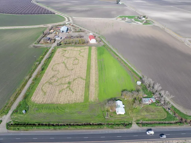 $1,200,000 | 9100 Highway 152, Dos Palos, CA 93620