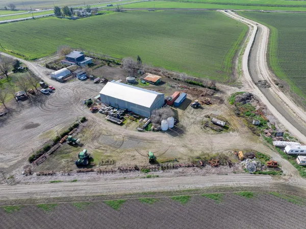 $1,200,000 | 9100 Highway 152, Dos Palos, CA 93620