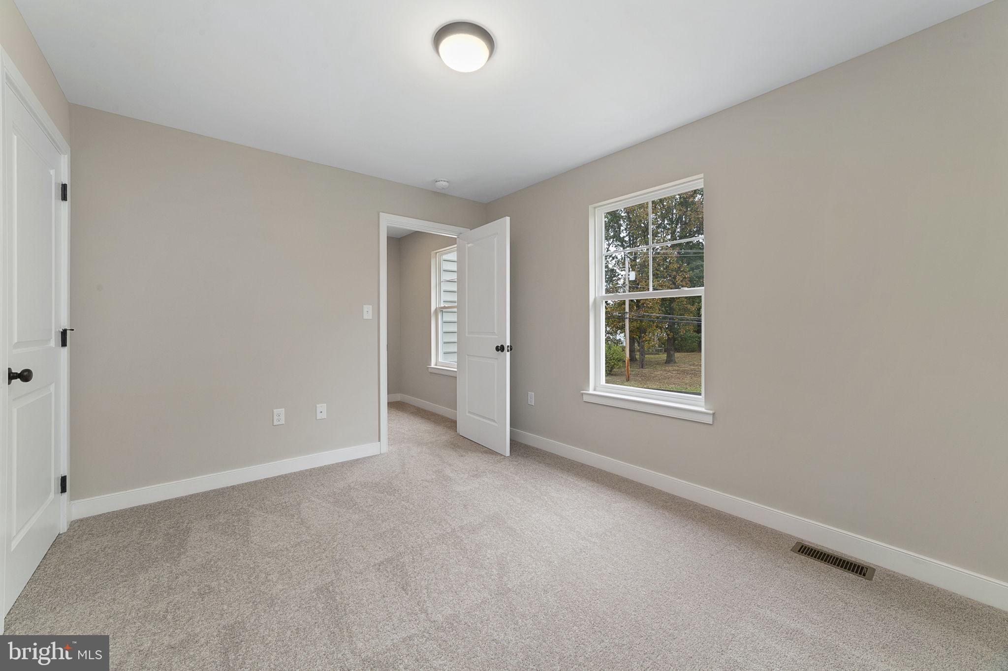 1208 Tunnel Road Perkasie, PA 18944 - Photo 23 of 34