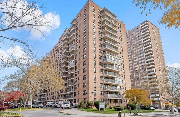 $448,000 | 42-55 Colden Street, Unit 11V | Flushing