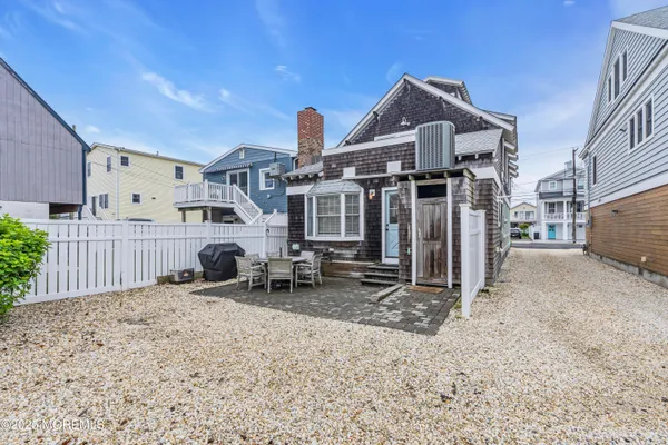 $4,500 | 196 3rd Avenue, Manasquan, NJ 08736