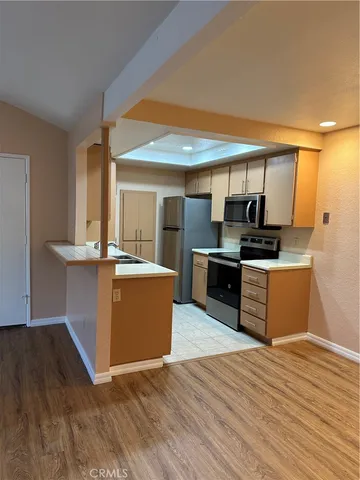 $2,800 | 20702 El Toro Road, Unit 240, Lake Forest, CA 92630