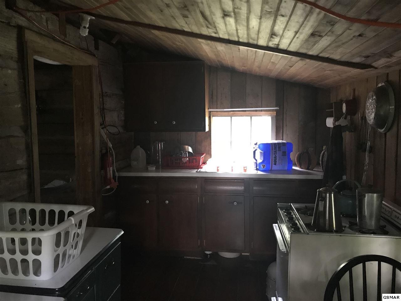 1832 Barnes Valley Road Cosby, TN 37722 - Photo 5 of 22