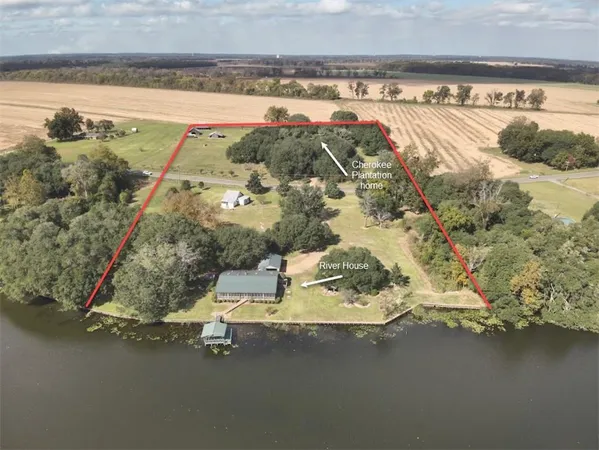 $1,400,000 | 3110 Highway 494, Natchitoches, LA 71457