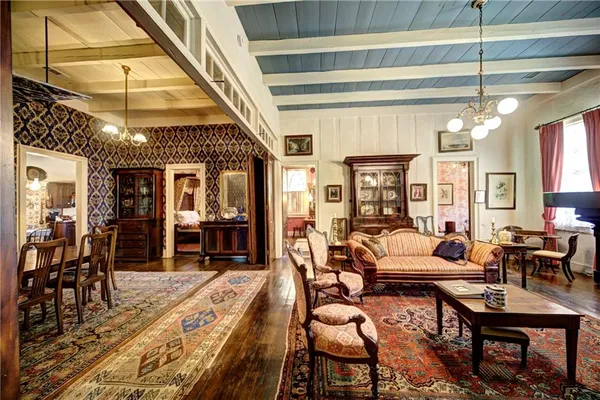 $1,400,000 | 3110 Highway 494, Natchitoches, LA 71457