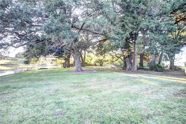 $1,400,000 | 3110 Highway 494, Natchitoches, LA 71457