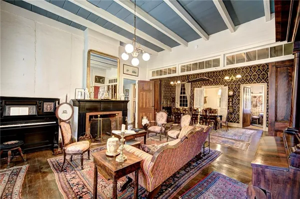 $1,400,000 | 3110 Highway 494, Natchitoches, LA 71457