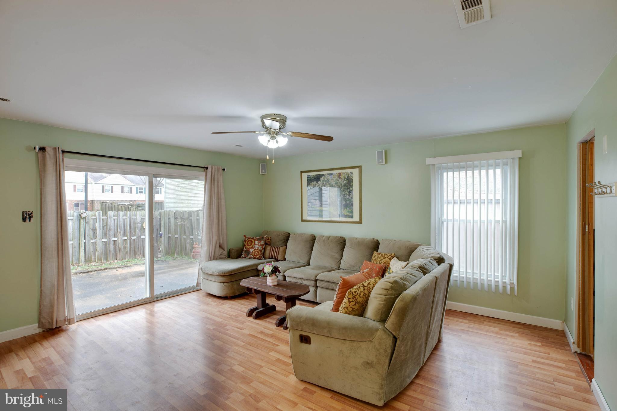 3806 Port Hope Point Triangle, VA 22172 - Photo 15 of 29 Plenty of space on the main living level