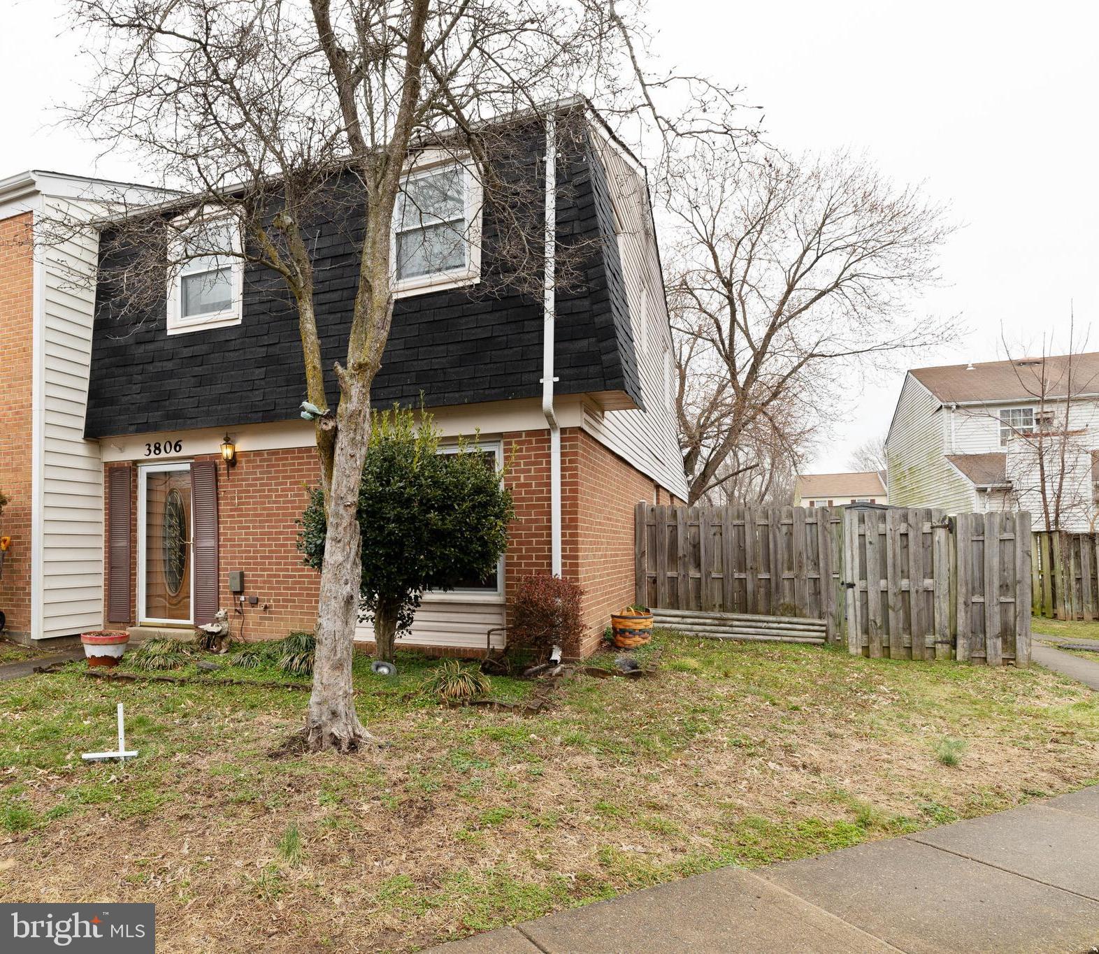 3806 Port Hope Point Triangle, VA 22172 - Photo 3 of 29 Fully Fenced