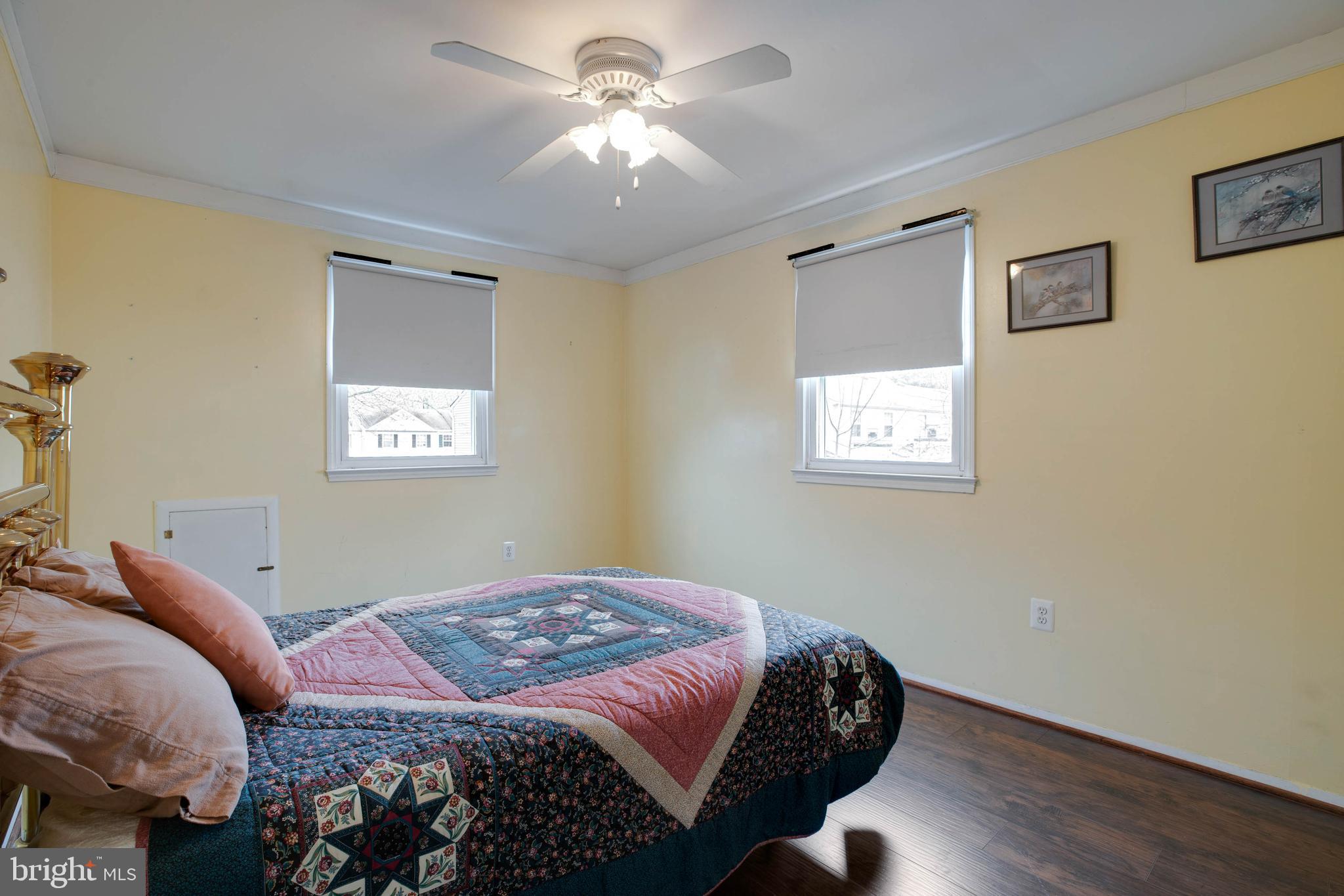 3806 Port Hope Point Triangle, VA 22172 - Photo 21 of 29 Large second bedroom with multiple windows