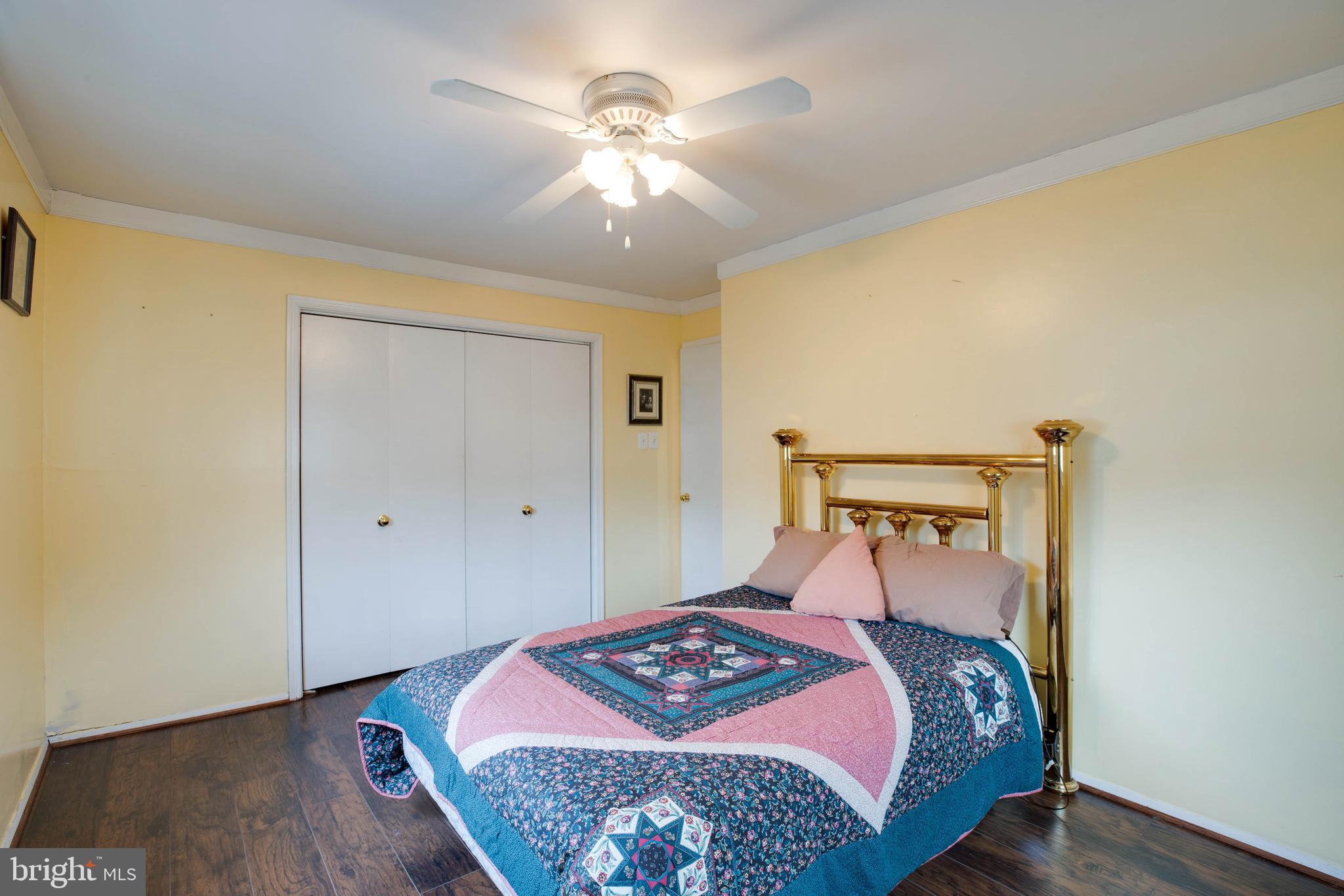 3806 Port Hope Point Triangle, VA 22172 - Photo 22 of 29 Second bedroom with large closet