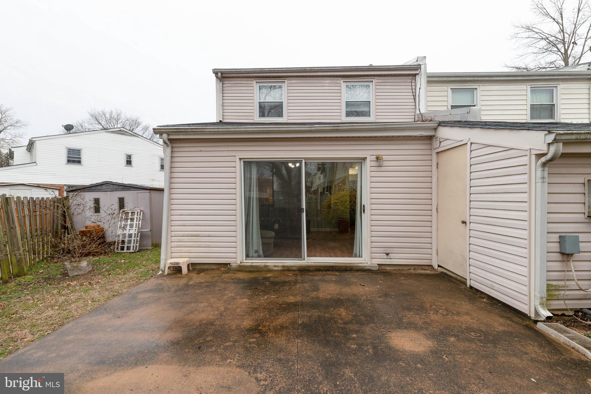 3806 Port Hope Point Triangle, VA 22172 - Photo 28 of 29 Large backyard