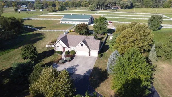 $750,000 | 121000 West Native Trail, Yorktown, IN 47396